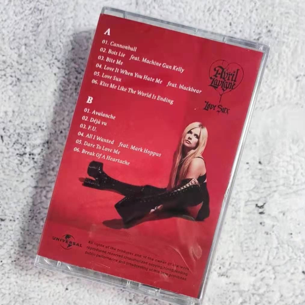 Avril Ramona Lavigne Music Mag - Party Games Music review and price